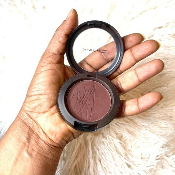 Mac Cosmetics Film Noir Blush - Picture 3 of 3